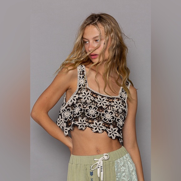 POL Tops - Floral Crochet Sleeveless Crop Top - POL